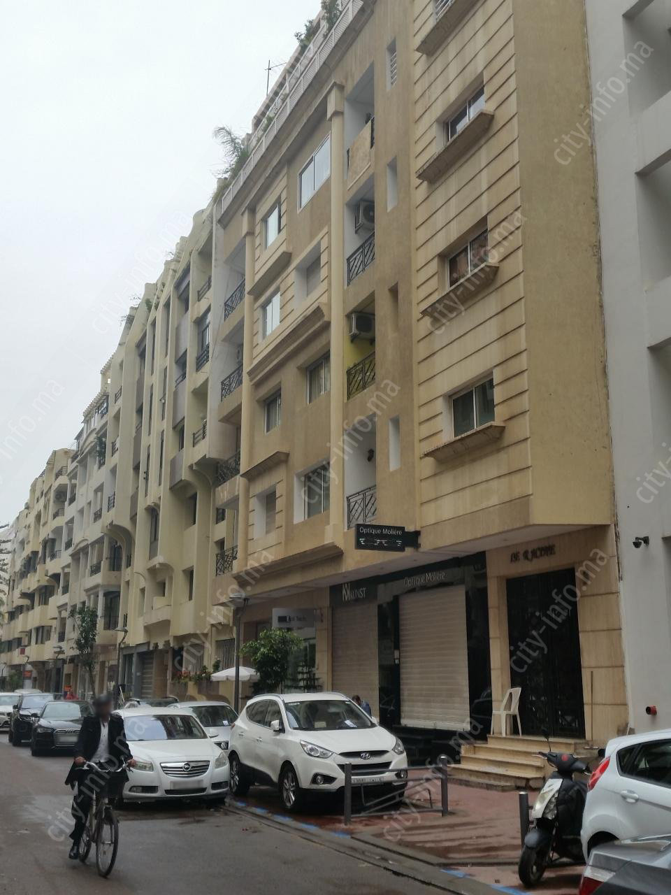 Résidence Le Racine le bâtiment à Casablanca, Maroc CityInfo